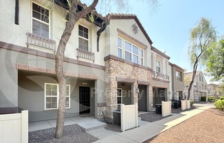 2222 E HUNTINGTON DR