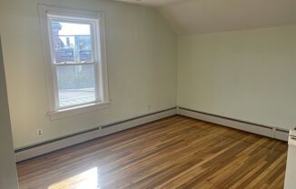 1 bed, 1 bath, $1,325, Unit Unit 2F