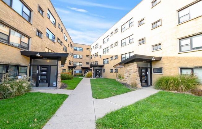 Beverly Portfolio MOBILITY, 10206-30 S. Walden Pkwy.