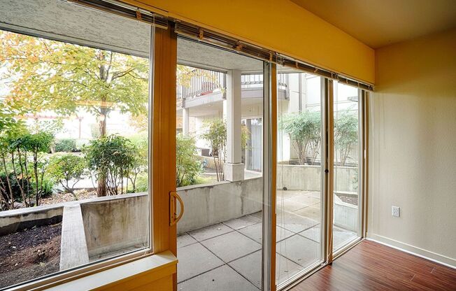 1 bed, 1 bath, 751 sqft, $2,500, Unit 212