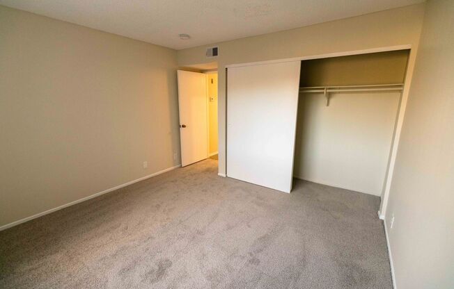 2 beds, 2 baths, 1,250 sqft, $2,198, Unit 32