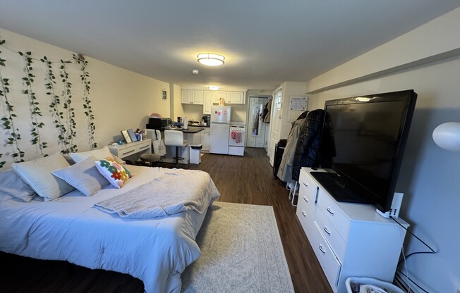 94 COREY RD