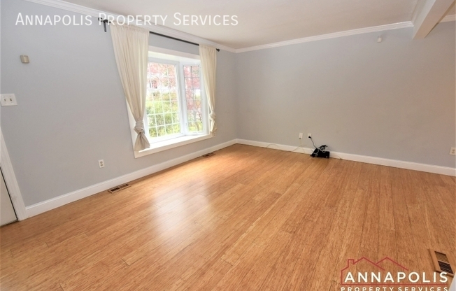 235 GROSS AVE