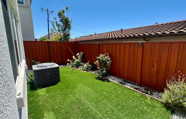 Luxurious 3 Bedroom 2.5 Bath in Hayward