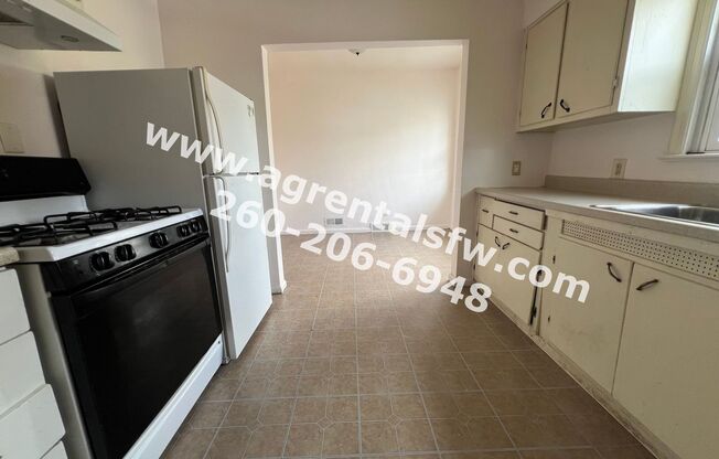 2 beds, 1 bath, 1,017 sqft, $750, Unit #1