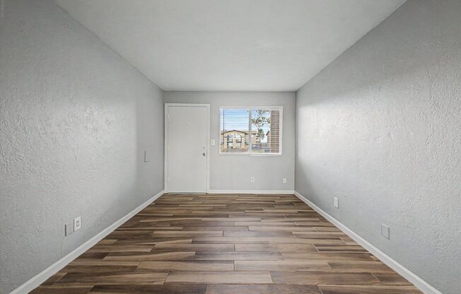2 beds, 1 bath, 500 sqft, $925, Unit 102