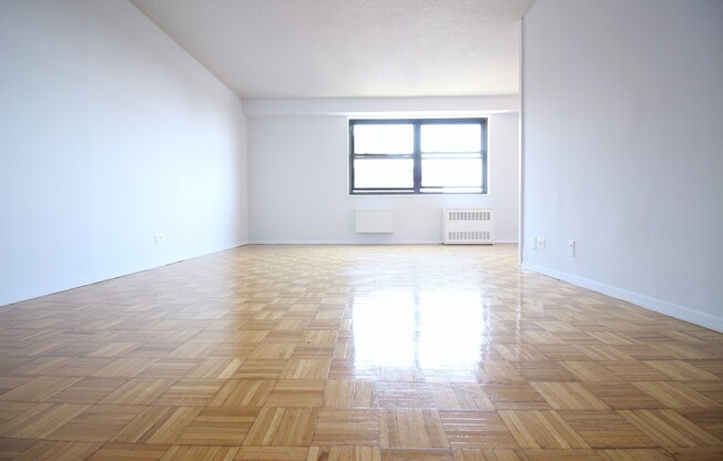 1 bed, 1 bath, $5,000, Unit 7C