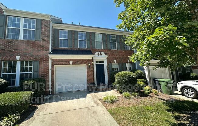 6033 QUEENS WALK CT