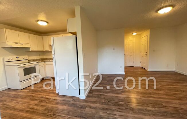 Lakewood Area Single Level Apartment