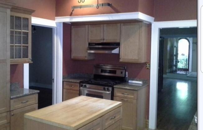 323 FURR DR