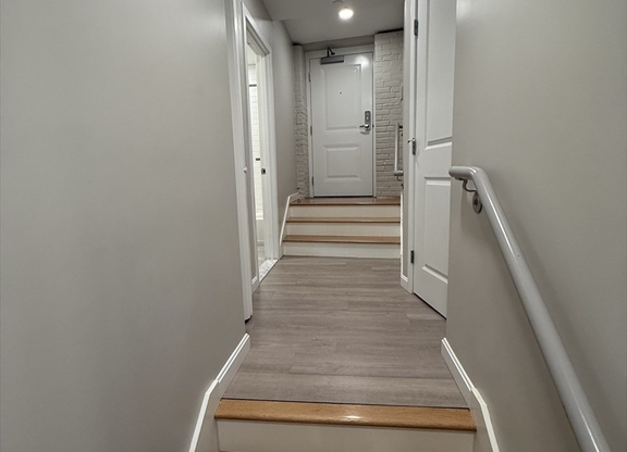 1 bed, 1 bath, 636 sqft, $2,000, Unit 308