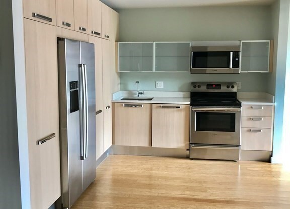 1 bed, 1 bath, 610 sqft, $3,400, Unit 206