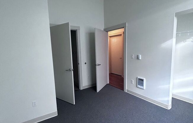 2 beds, 1.5 baths, 920 sqft, $1,700, Unit 89355-08