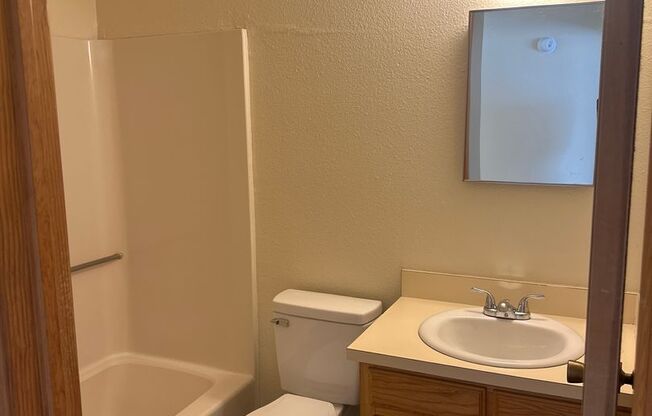 Country Grove Apartments