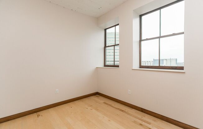 2 beds, 1 bath, 1,288 sqft, $1,100, Unit Cornerstone Place - 506