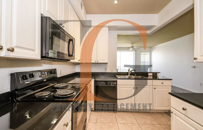 2/2 Condo in the Gated Community of Villa Medici with Detached Garage!