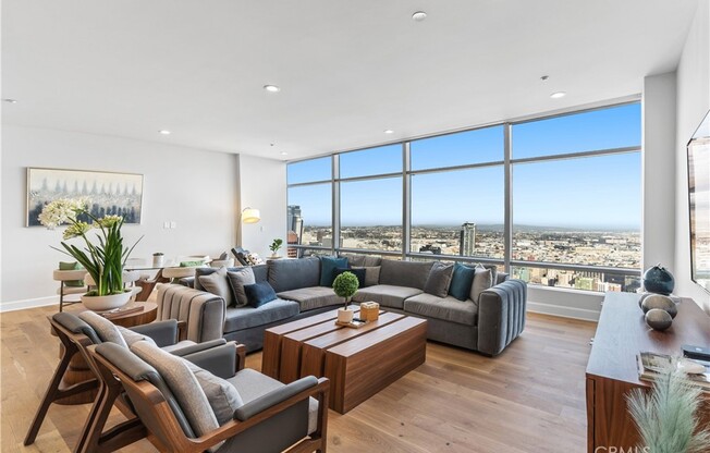 3 beds, 3.5 baths, 2,530 sqft, $15,000, Unit 48C