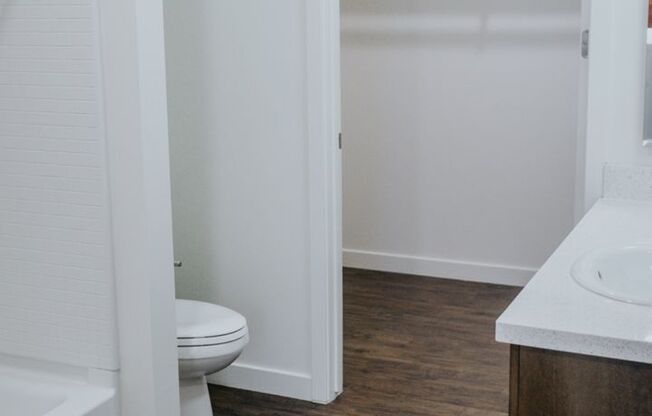 2 beds, 2 baths, 1,085 sqft, $2,110, Unit R102