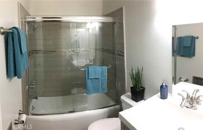 14718 W MAGNOLIA BLVD