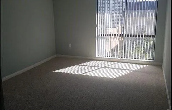 1 bed, 1 bath, $2,495, Unit 107