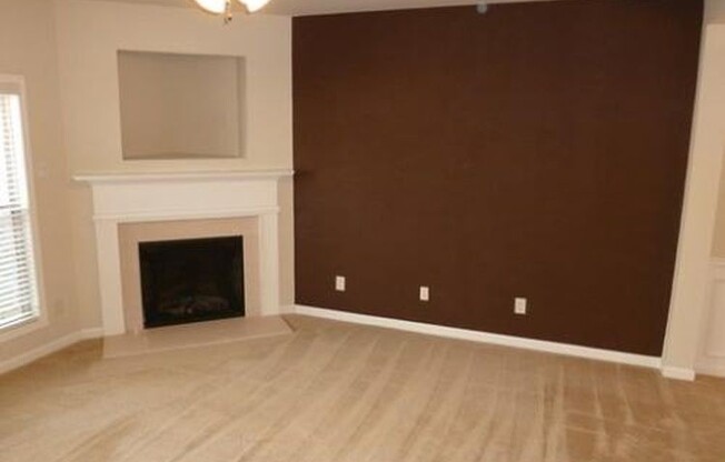Bright & Spacious 3-Bedroom Townhome in Gated Community – Prime Lawrenceville Location
