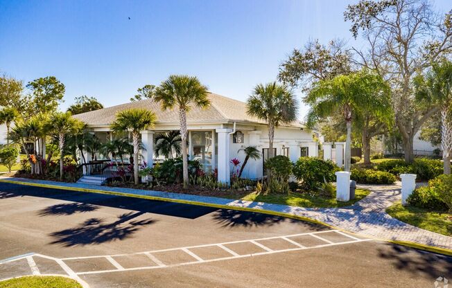 3 beds, 2 baths, 1,205 sqft, $2,275, Unit 061