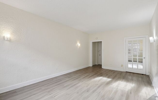 1 bed, 1 bath, 610 sqft, $1,330, Unit Bayard Manor 211