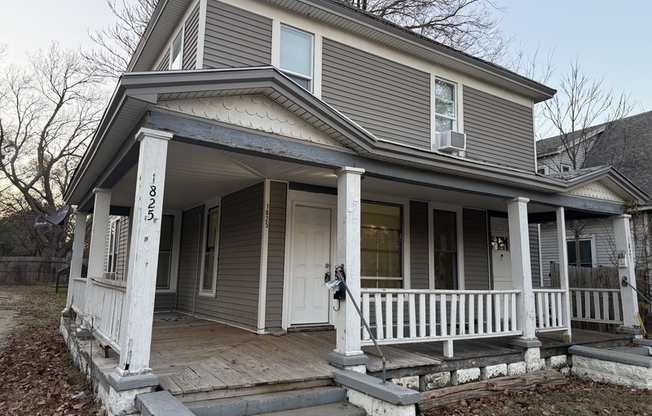 1825 N PL 1