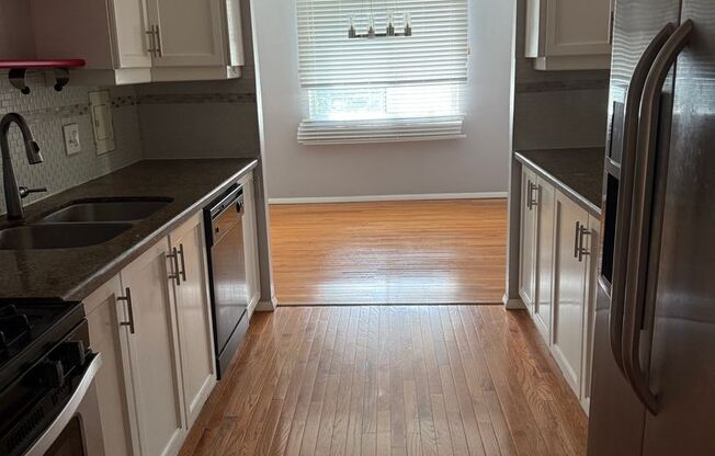 2 Bedroom, 1.5 Bath, Pet Friendly Gas Heat Outside porch