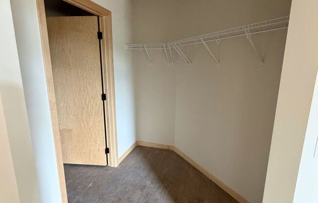 1 bed, 1 bath, 706 sqft, $2,050, Unit 338