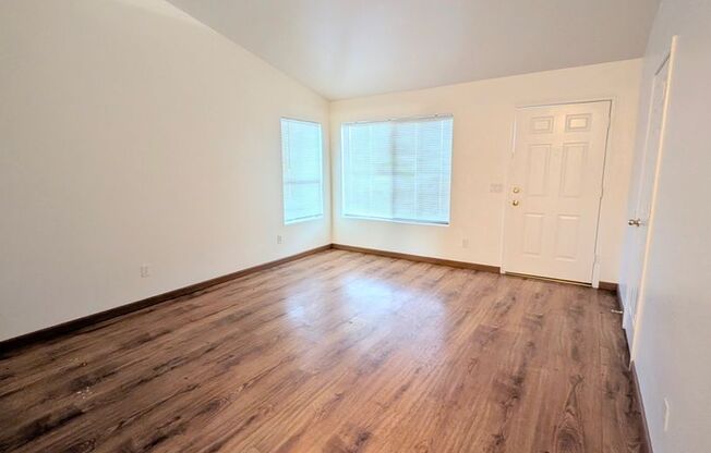 AVAILABLE NOW Beautiful Home with Sparkling Pool in Superstition Springs!!