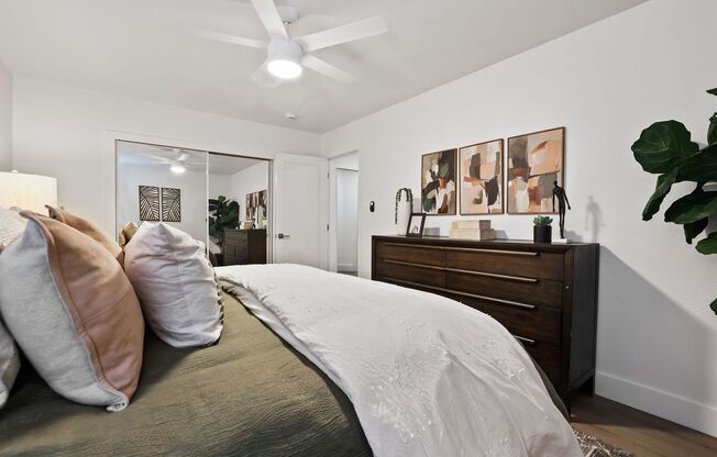 2 beds, 1 bath, 800 sqft, $2,475, Unit Unit 206