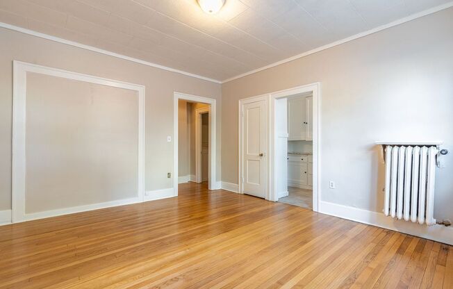 Studio, 1 bath, 400 sqft, $1,345, Unit 005