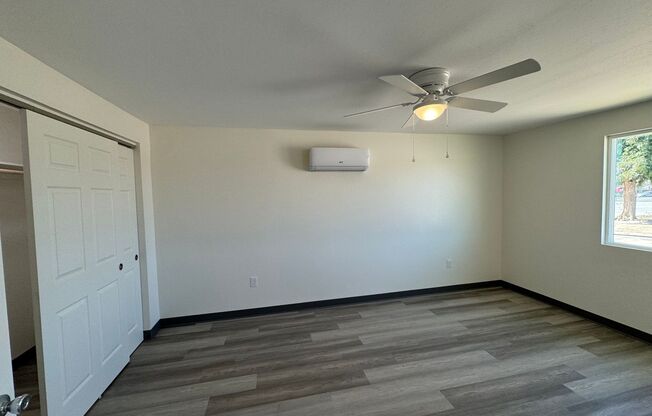 1 bed, 1 bath, 1,025 sqft, $1,250, Unit E