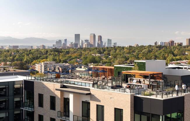 255 St Paul Rooftop Lounge