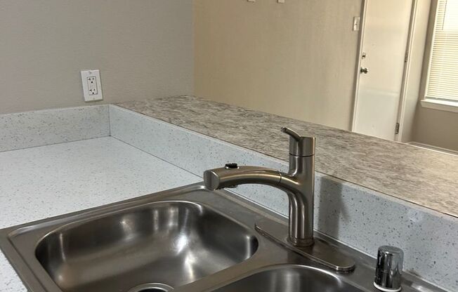 1 bed, 1 bath, 540 sqft, $845, Unit 208