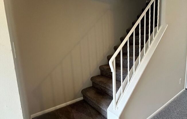 2 beds, 1.5 baths, 1,100 sqft, $1,099