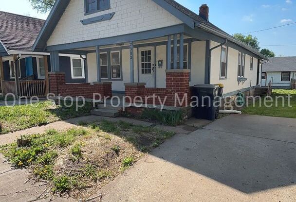2 Bedroom 1 Bathroom home in Kansas City!