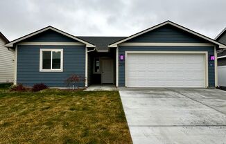 3 beds, 2 baths, $2,100