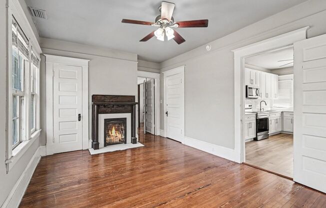 2 Bedroom / 2 Bath Second Floor Apartment in Sanford Available Now!