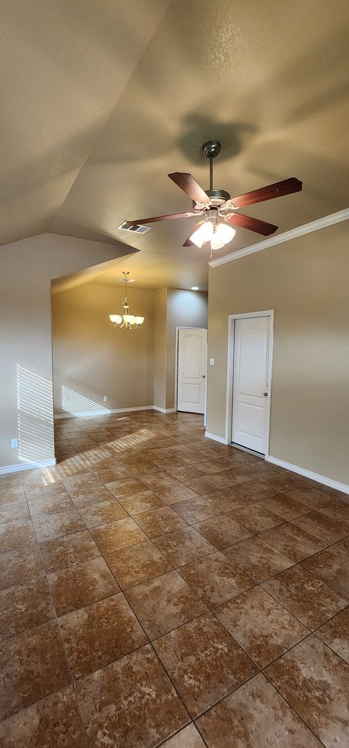 Beautiful 3 Bed, 2 Bath Duplex in Clear Creek Area – Killeen, TX Vieable NLT 6/26/25