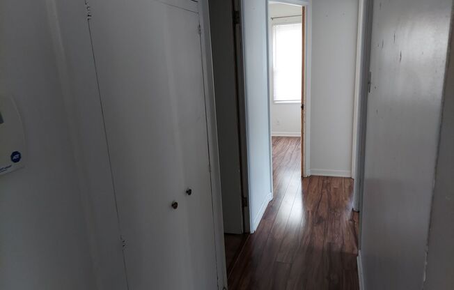 3 beds, 1 bath, $1,695