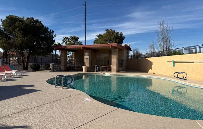 Updated Patio Home in North Phoenix