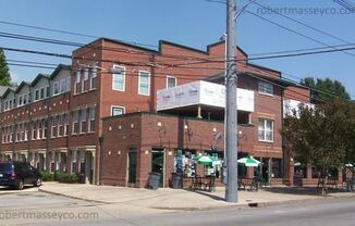 Beautiful Townhome in the Heart of the Highlands