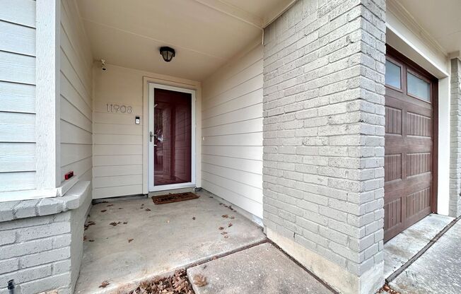 Comfortable & Nice 3BR / 2BA One-Level Home — Garage, Yard & Laundry Room