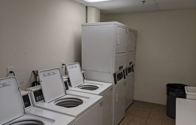 Studio, 1 bath, 500 sqft, $1,350, Unit 3H