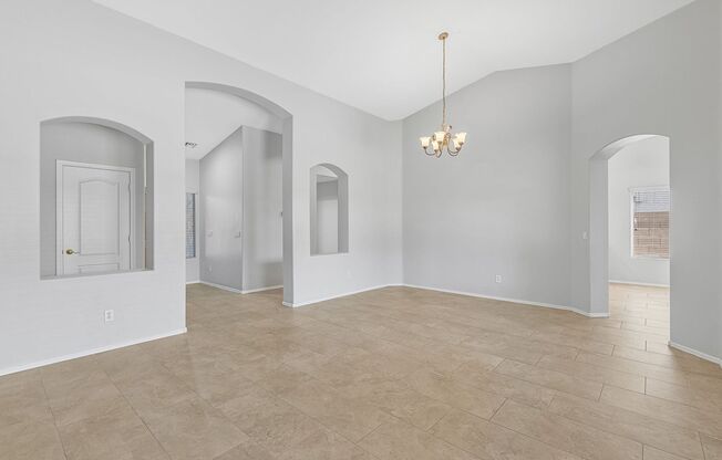 Beautiful 4-Bedroom Chandler Home with Prime Location!