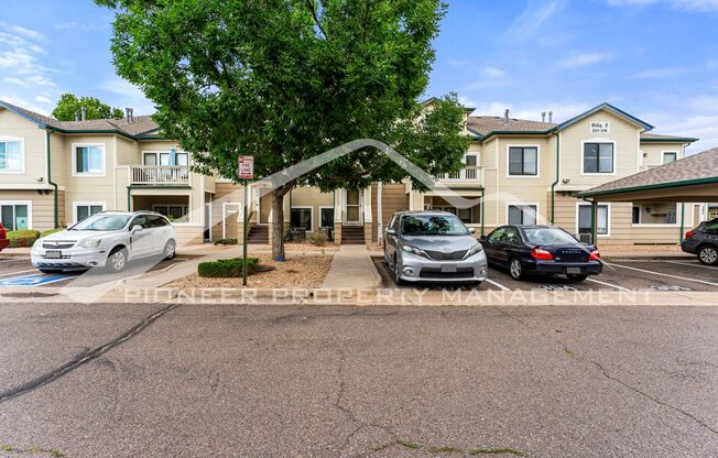 Spacious Townhouse with Washer/Dryer and Central AC