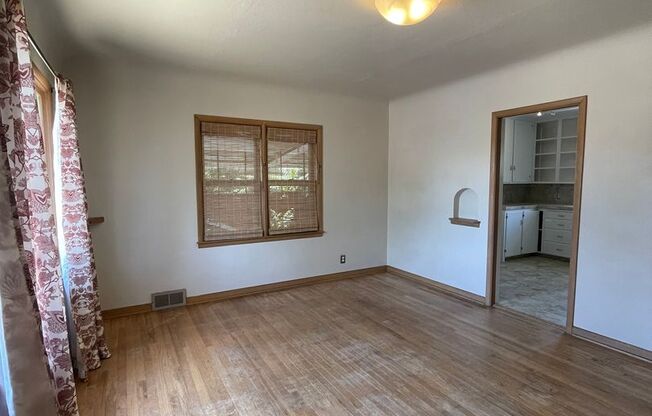 Rent Rate of $1900 if Lease Starts by 8/1/25!