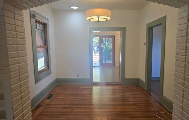 Beautiful Diamond in the Heart of Point Richmond